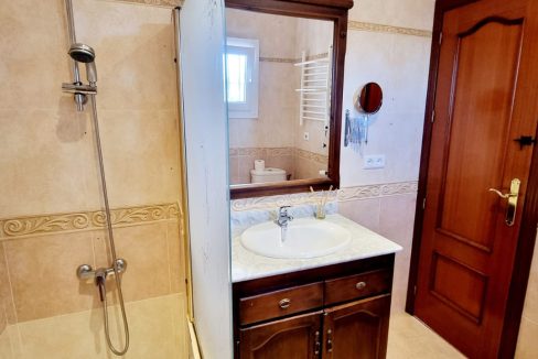 For Sale House in Alfarnatejo, La Axarquí, Málaga, Inland Andalusia (28)