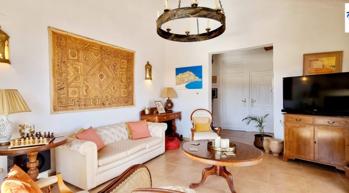 For sale One level country villa (5)