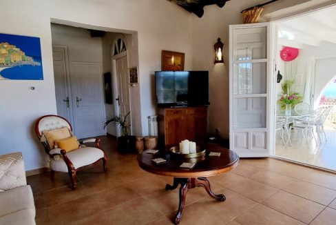 For sale One level country villa (6)