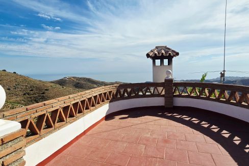 For sale house with mangos (19)