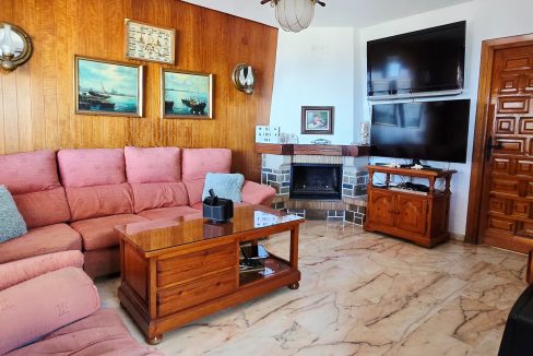 For sale house in Torre de Benagalon (33)