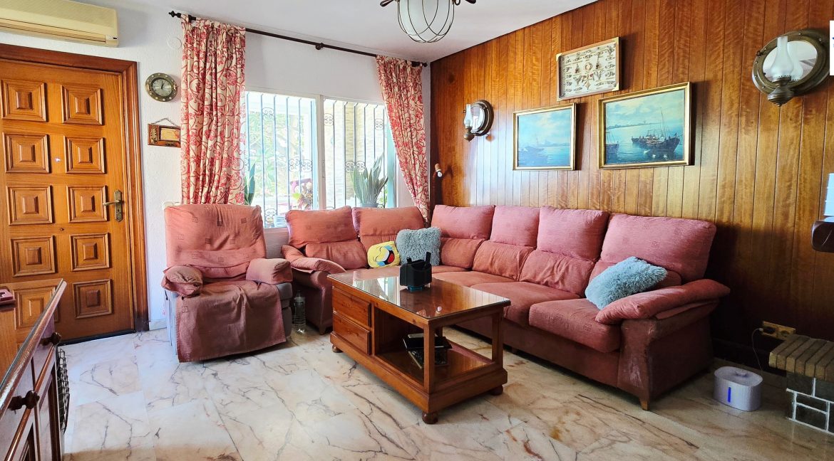 For sale house in Torre de Benagalon (35)