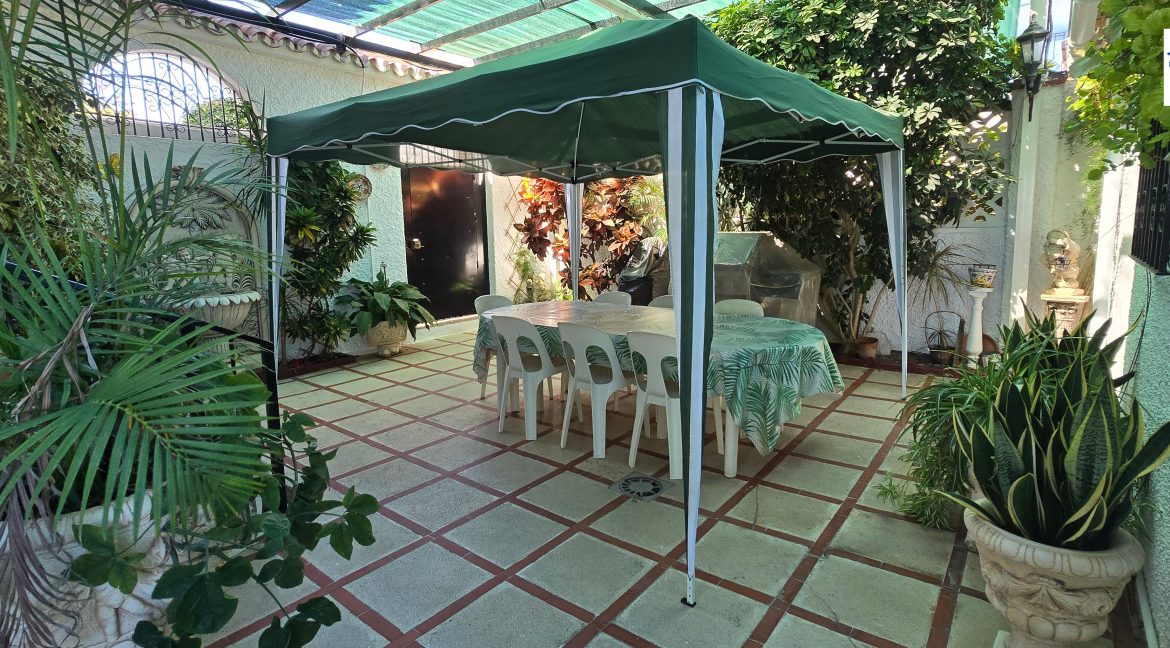 For sale house in Torre de Benagalon (45)