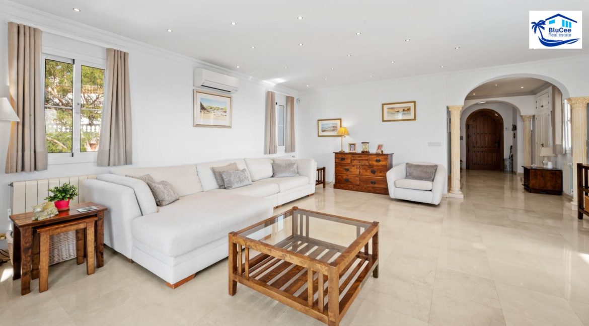 For sale independent villa Frigiliana - BluCee Real Estate (1)