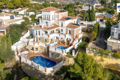 For sale independent villa Frigiliana - BluCee Real Estate (4)