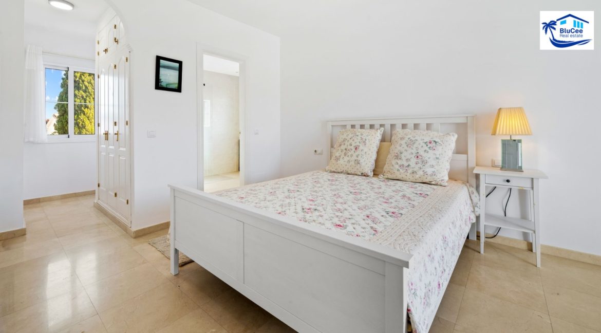 For sale independent villa Frigiliana - BluCee Real Estate (53)