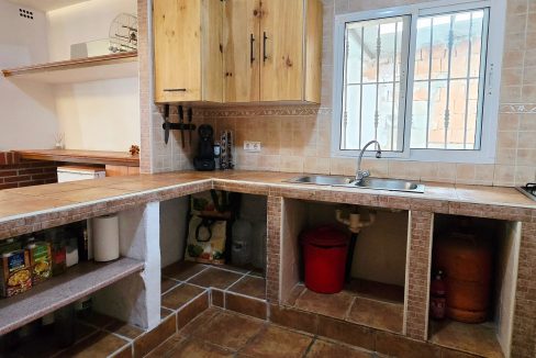 For sale rustic house with mango trees on the Costa del Sol - BluCee Real Estate (13)