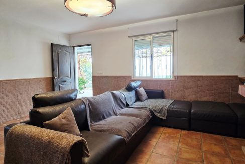 For sale rustic house with mango trees on the Costa del Sol - BluCee Real Estate (15)