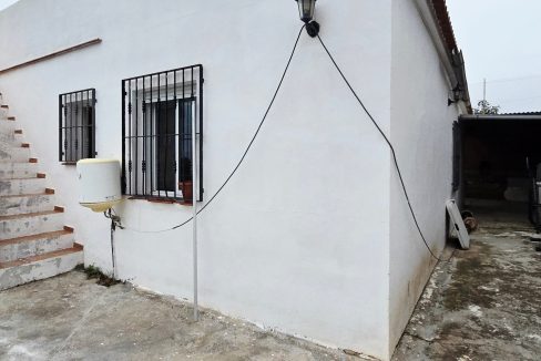 For sale rustic house with mango trees on the Costa del Sol - BluCee Real Estate (22)