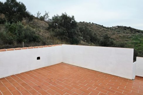For sale rustic house with mango trees on the Costa del Sol - BluCee Real Estate (24)