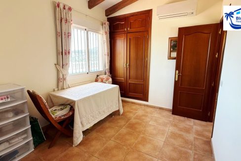 Country Villa For Sale in Comares with BluCee Real Estate (2)