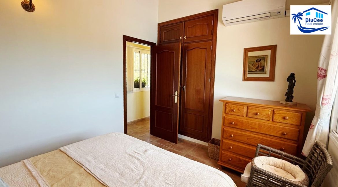 Country Villa For Sale in Comares with BluCee Real Estate (20)