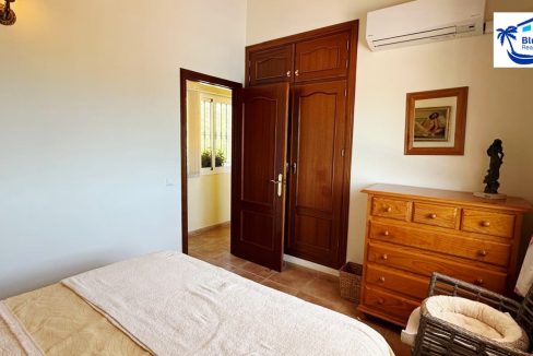 Country Villa For Sale in Comares with BluCee Real Estate (20)
