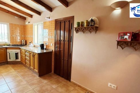 Country Villa For Sale in Comares with BluCee Real Estate (22)