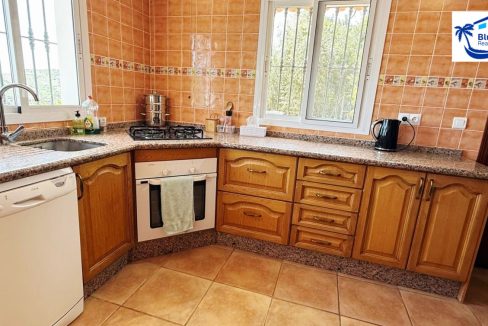Country Villa For Sale in Comares with BluCee Real Estate (23)