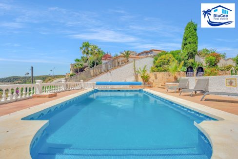 For Sale Villa Near Torre del Mar (4)