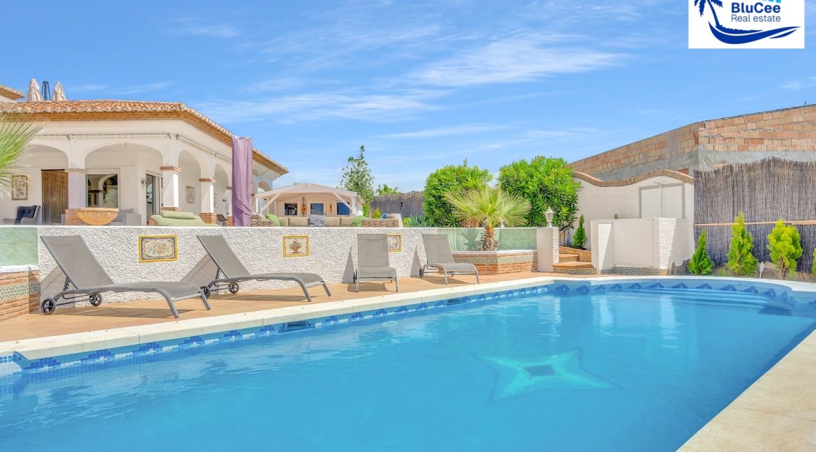 For Sale Villa Near Torre del Mar (6)
