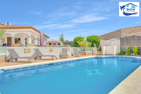 For Sale Villa Near Torre del Mar (6)