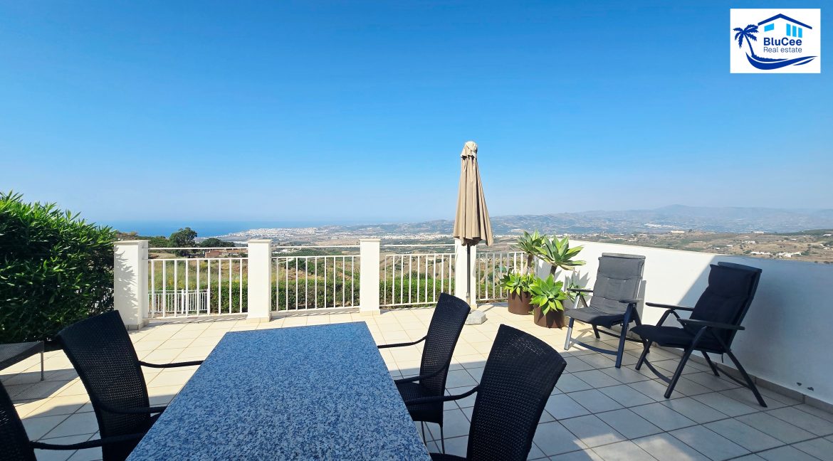 For Sale Villa with Amazing Views - BluCee Real Estate (14)