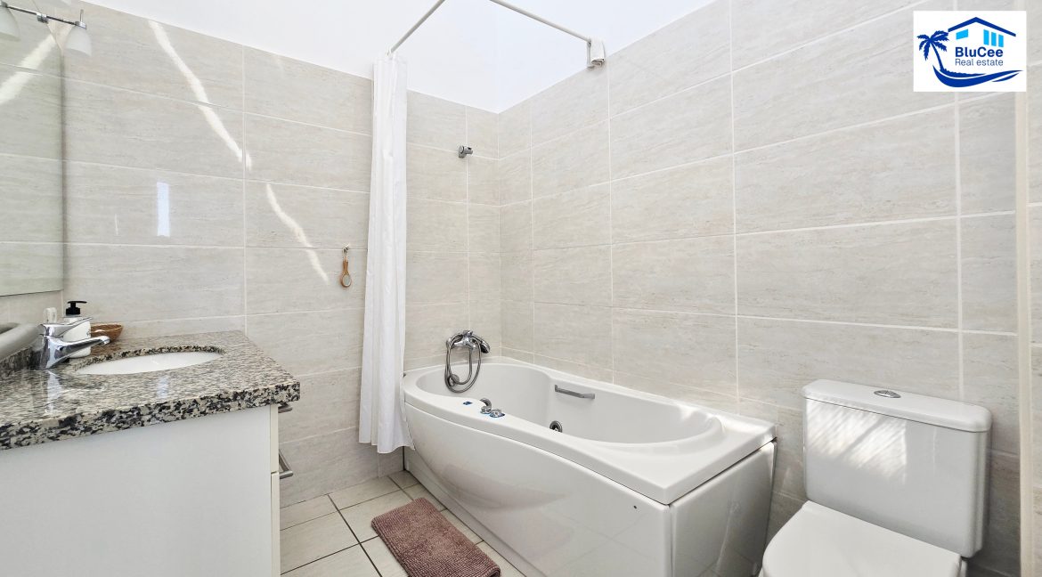 For Sale Villa with Amazing Views - BluCee Real Estate (20)