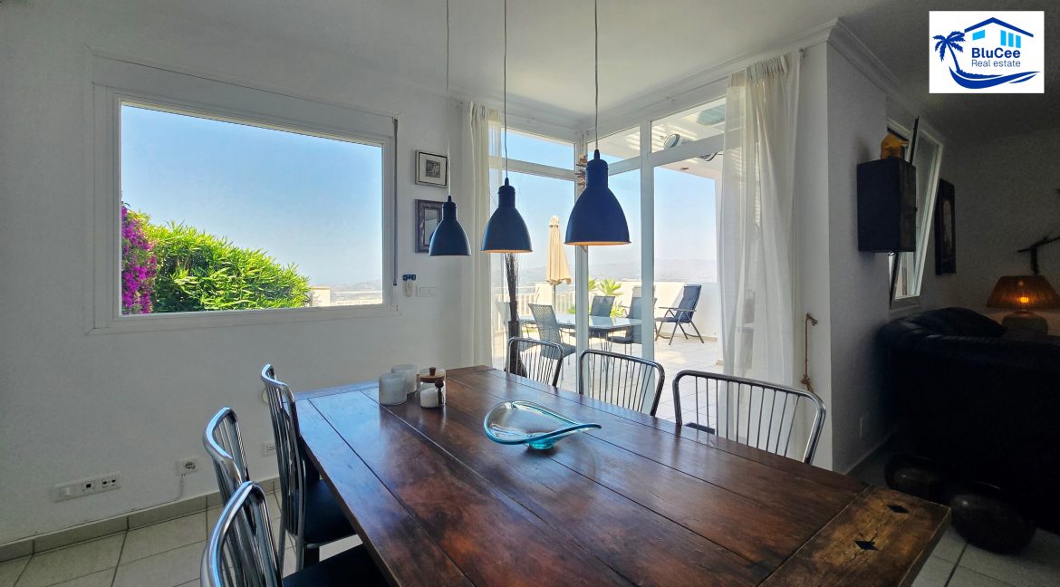 For Sale Villa with Amazing Views - BluCee Real Estate (5)