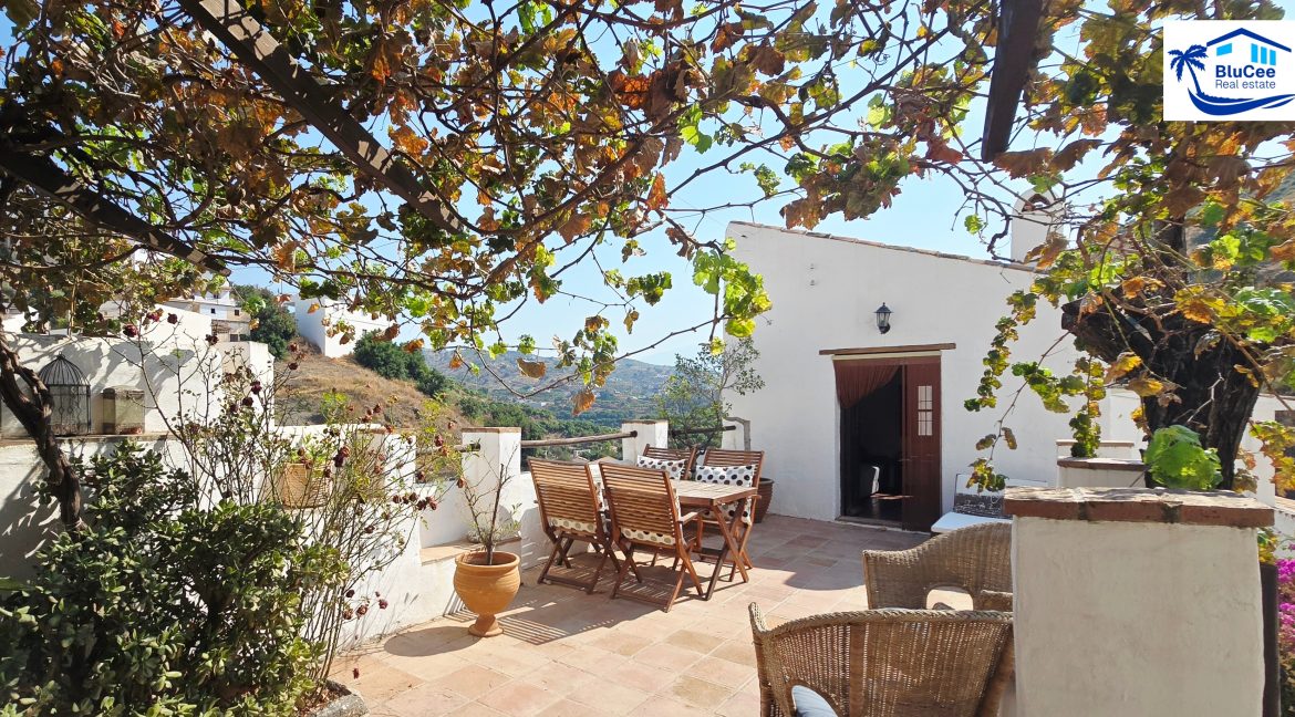 For sale beautiful house Almachar - BluCee Real Estate (1)