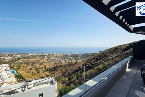 For sale 3 bedroom penthouse Rincon de la Victoria - BluCee Real Estate (23)