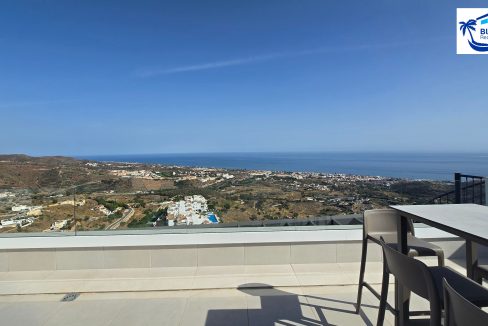 For sale 3 bedroom penthouse Rincon de la Victoria - BluCee Real Estate (25)