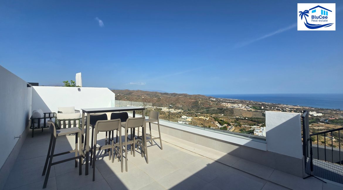 For sale 3 bedroom penthouse Rincon de la Victoria - BluCee Real Estate (27)