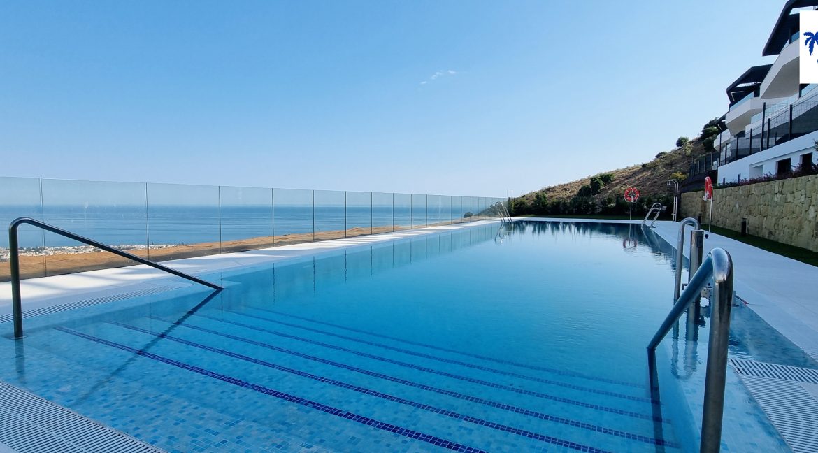 For sale 3 bedroom penthouse in Rincon de la Victoria - BluCee Real Estate (3)