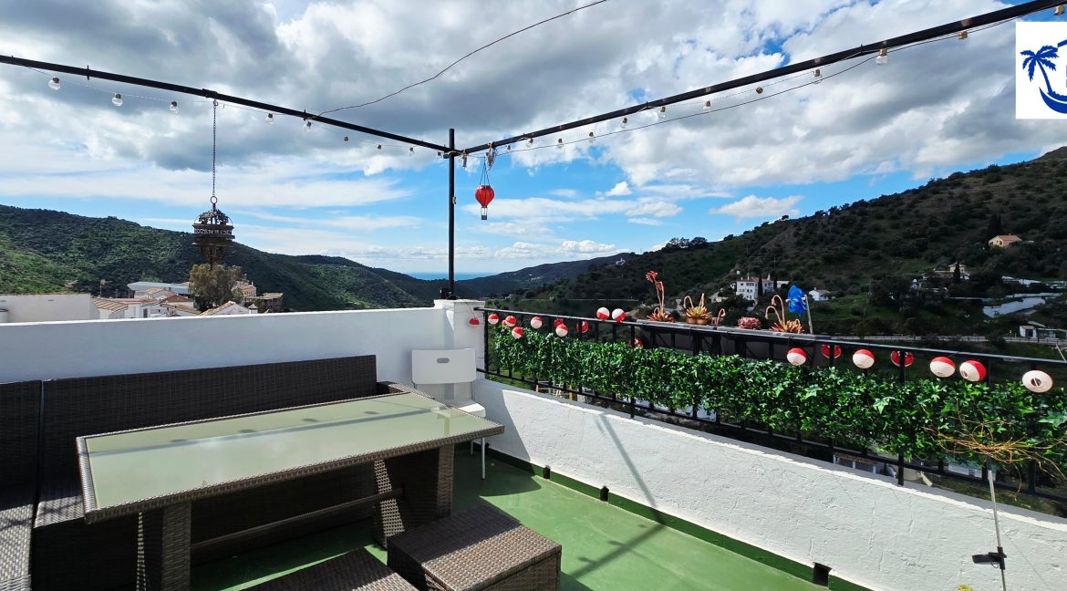 For sale 3 bedroom village house in Totalan, Málaga - BluCee Real Estate (22)