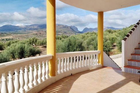 For sale independent villa with large swimming pool and views - BluCee Real Estate (16)