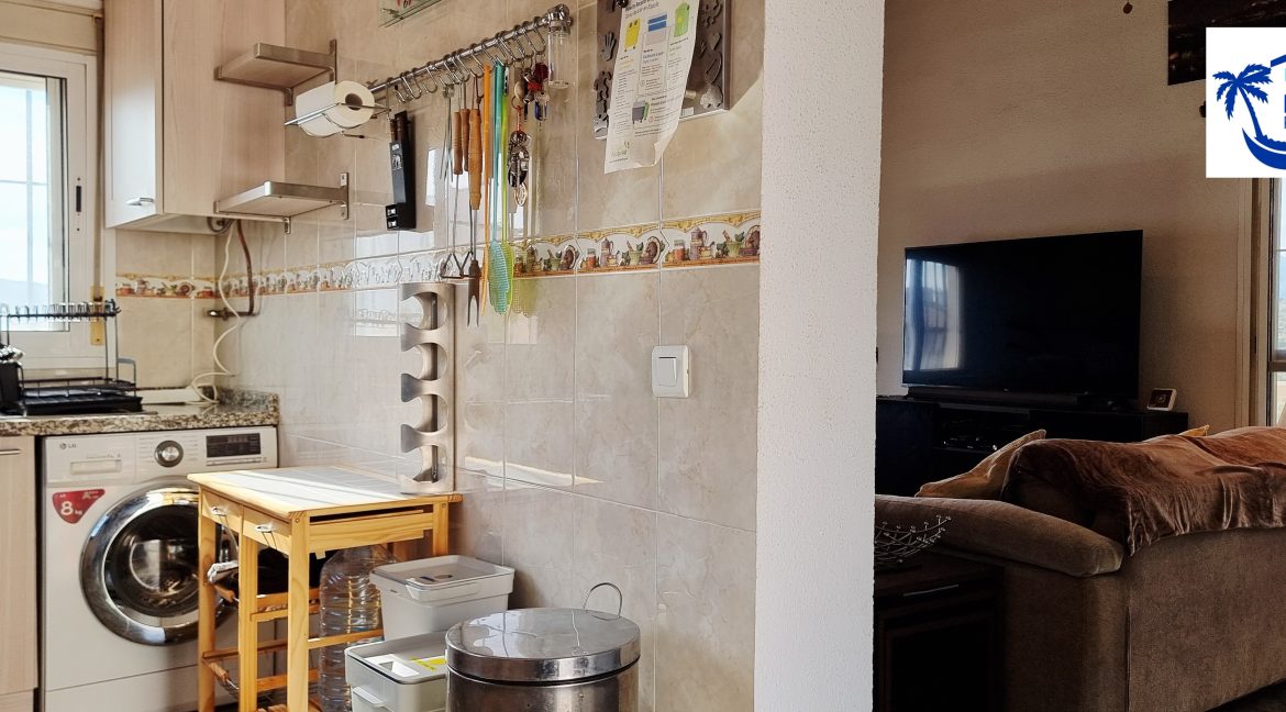For sale independent villa with large swimming pool and views - BluCee Real Estate (20)