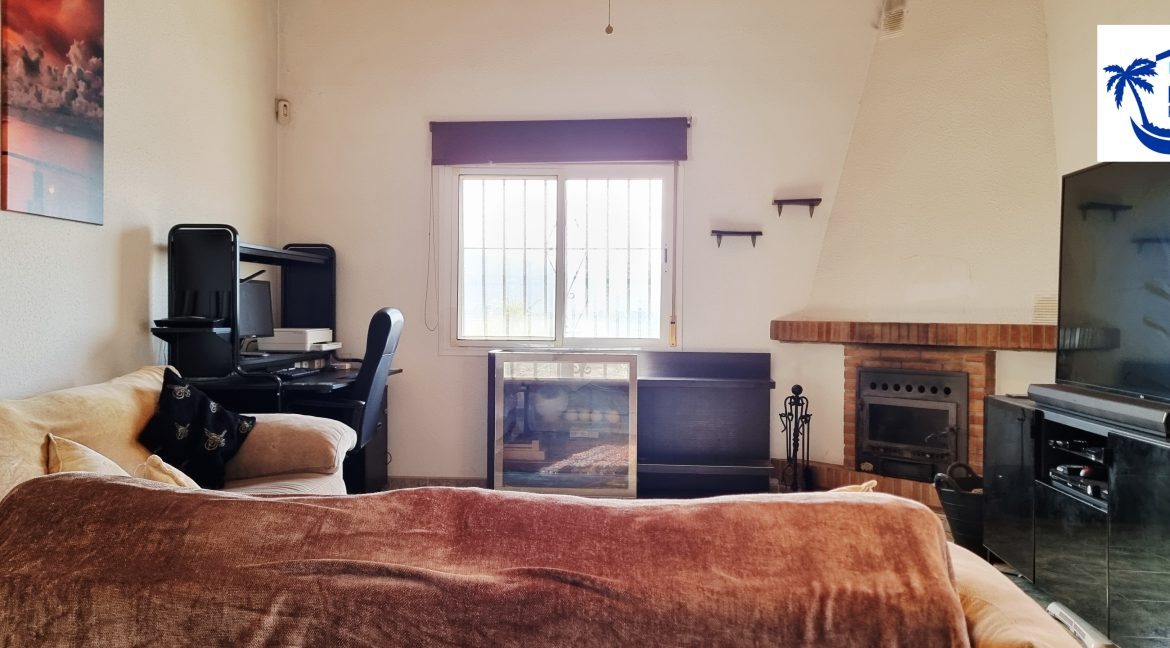For sale independent villa with large swimming pool and views - BluCee Real Estate (26)