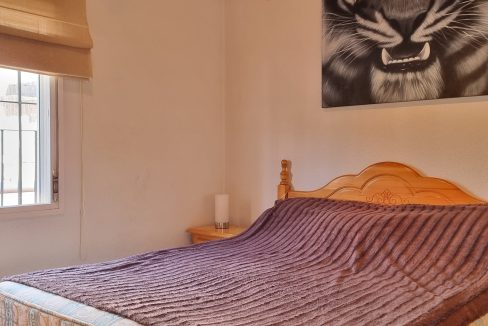 For sale independent villa with large swimming pool and views - BluCee Real Estate (34)