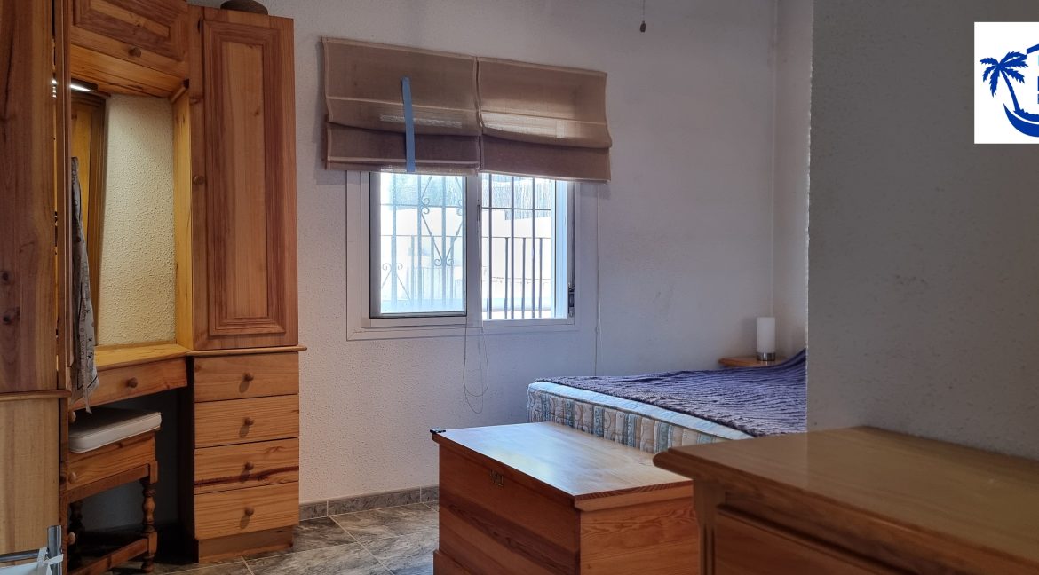 For sale independent villa with large swimming pool and views - BluCee Real Estate (35)