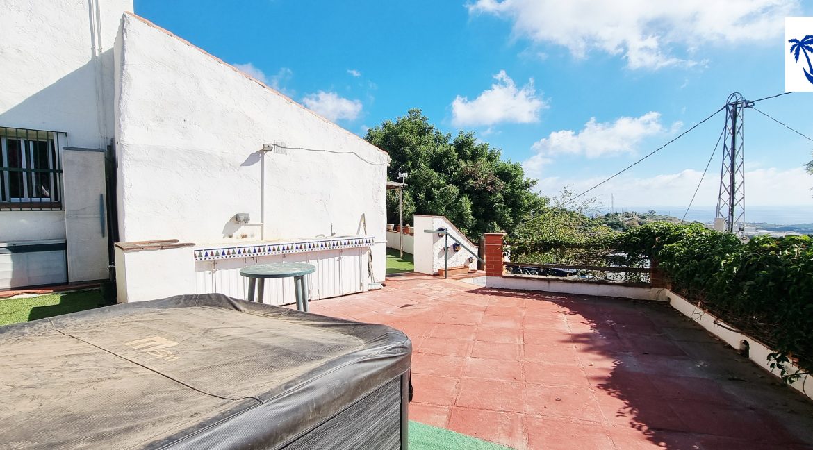 For sale property in the countryside of Cajiz, Málaga - BluCee Real Estate (14)