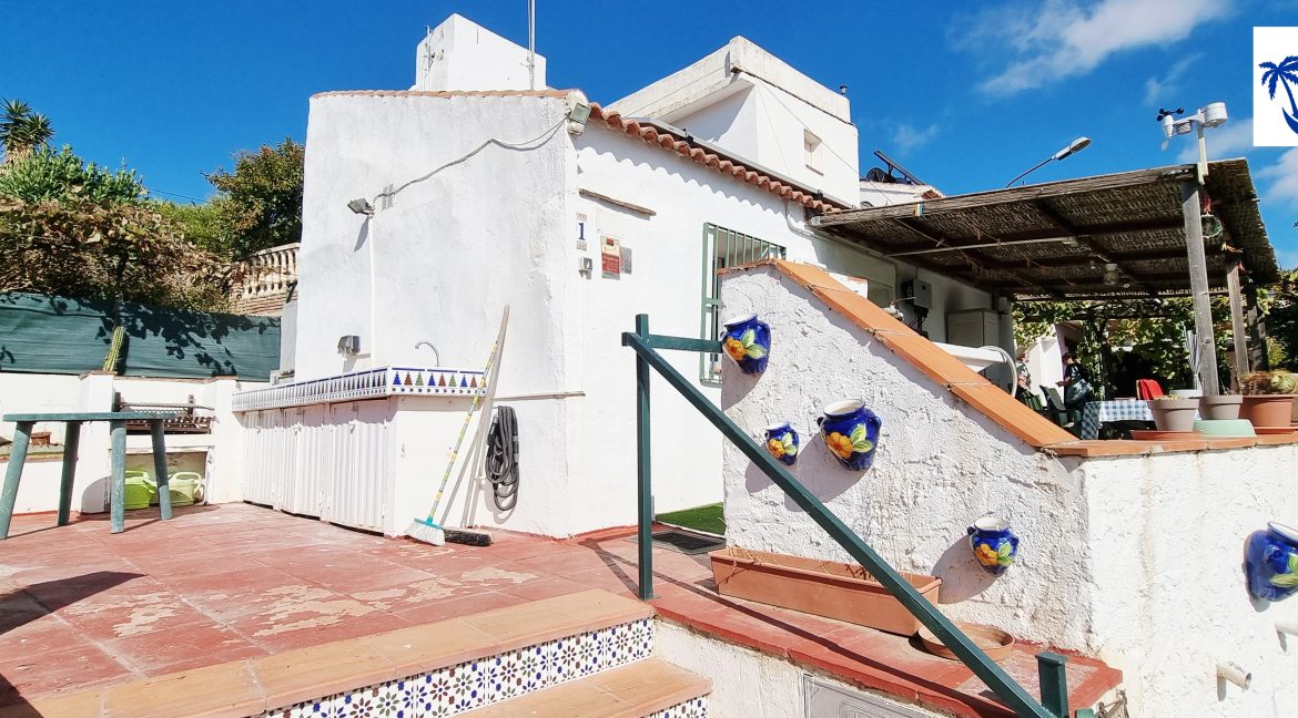 For sale property in the countryside of Cajiz, Málaga - BluCee Real Estate (16)