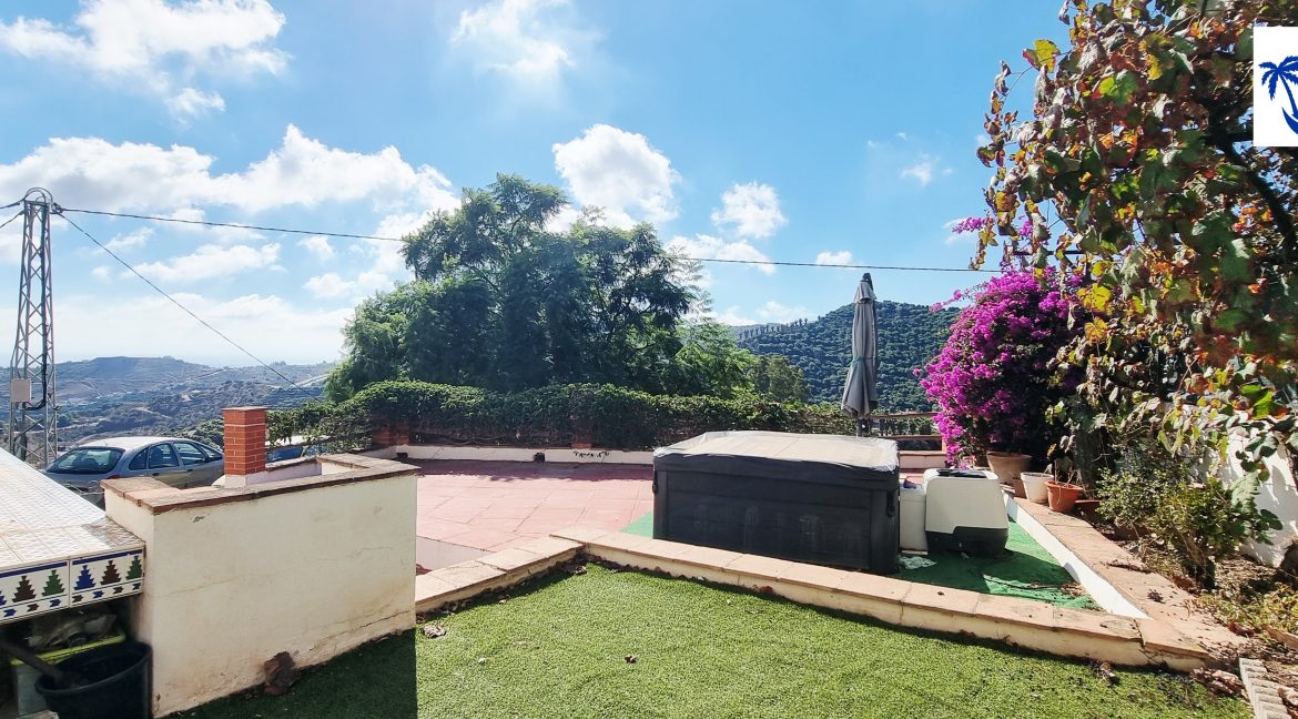 For sale property in the countryside of Cajiz, Málaga - BluCee Real Estate (19)