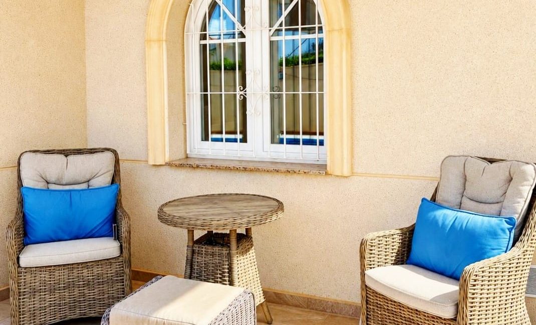 Villa For Sale In La Zenia (1)