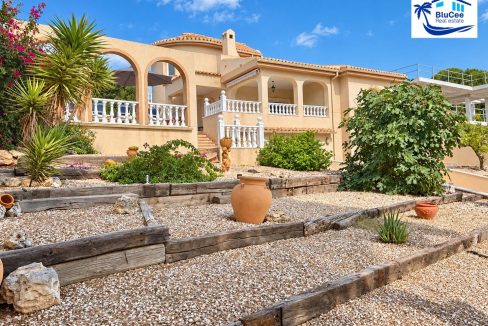 Villa For Sale In La Zenia (21)