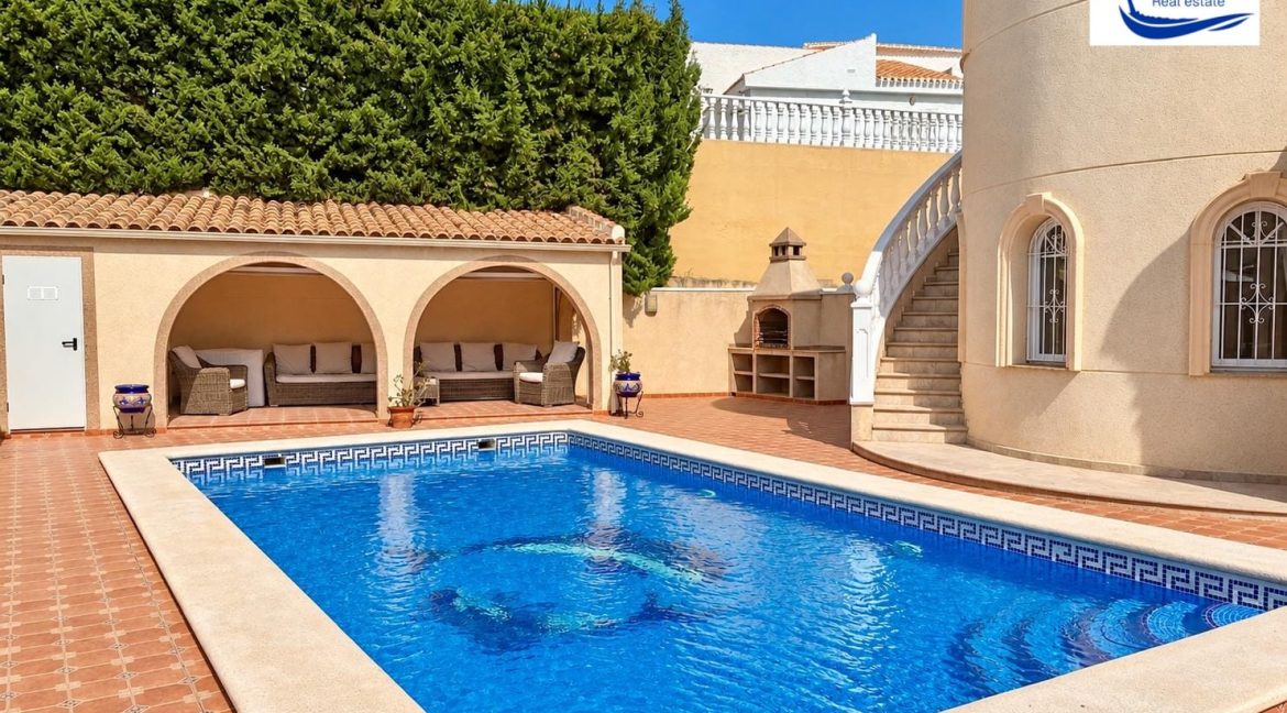 Villa For Sale In La Zenia (22)