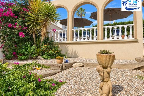 Villa For Sale In La Zenia (23)