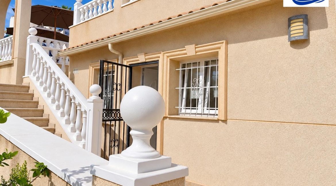 Villa For Sale In La Zenia (28)