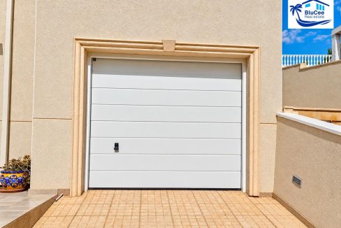 Villa For Sale In La Zenia (32)
