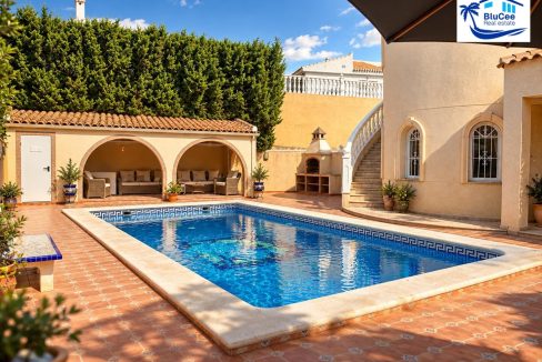 Villa For Sale In La Zenia (34)