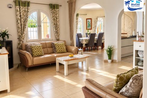 Villa For Sale In La Zenia (8)
